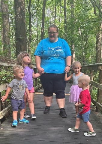 Shell4 is Single in Sebring, Florida, 4