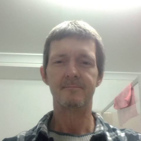 Edmud is Single in Penrith, New South Wales, 1