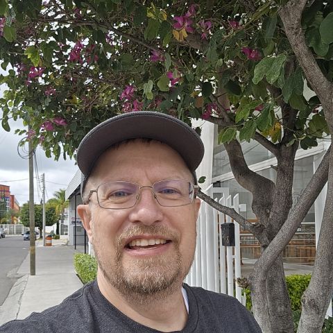 ShaneK is Single in MARSHALL, Minnesota, 6