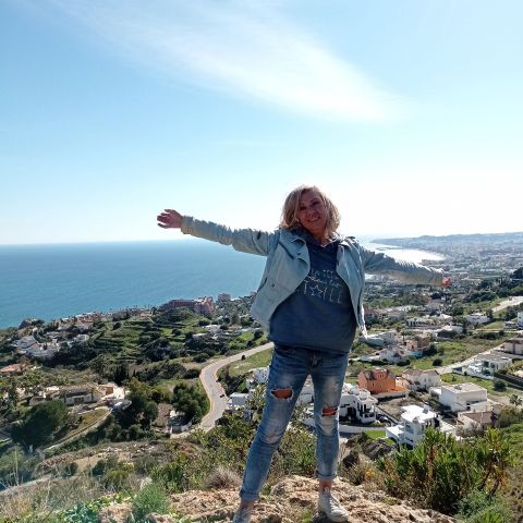 Tusya is Single in Sintra, Lisboa, 4