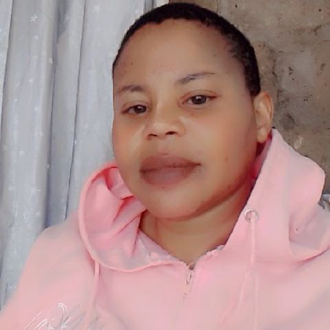 Lucy22669050