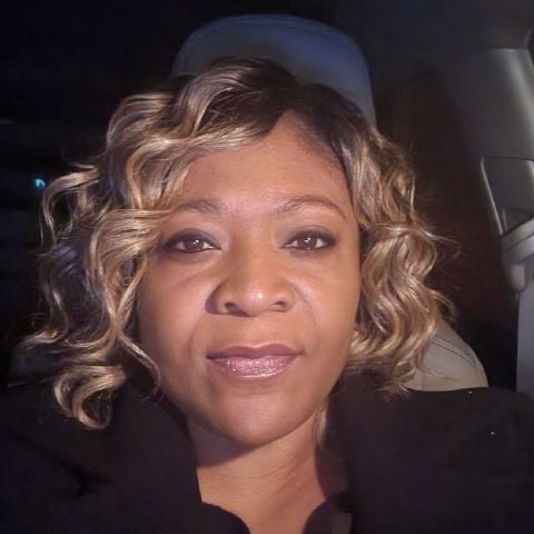 Cyndi926 is Single in South Holland, Illinois