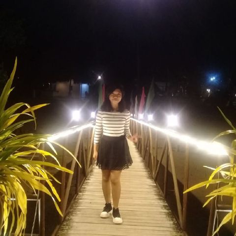 She016
