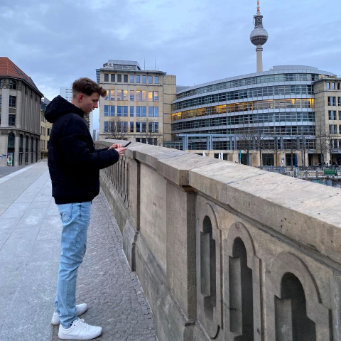 Max_C is Single in Berlin, Berlin