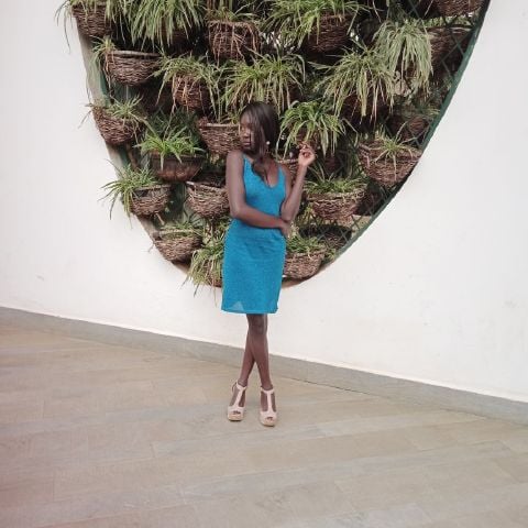 LAURINE5
