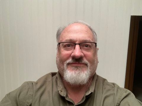 BEdmonds is Single in WOODLAND, Washington, 2