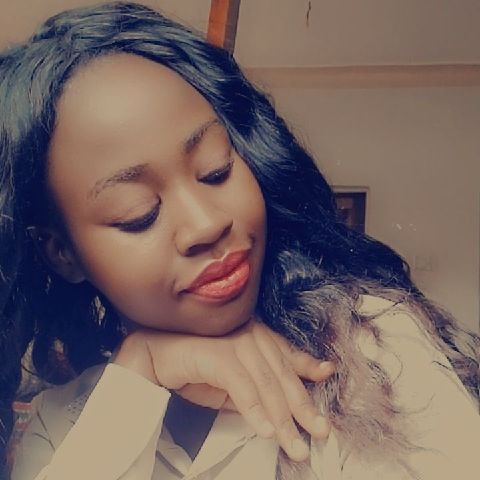 Yvonne9