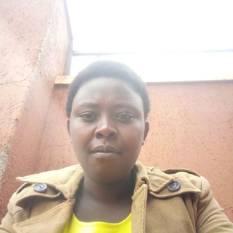 Edwig is Single in Mbarara, Kampala, 2