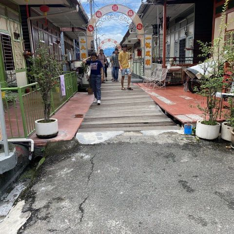 Dewi484