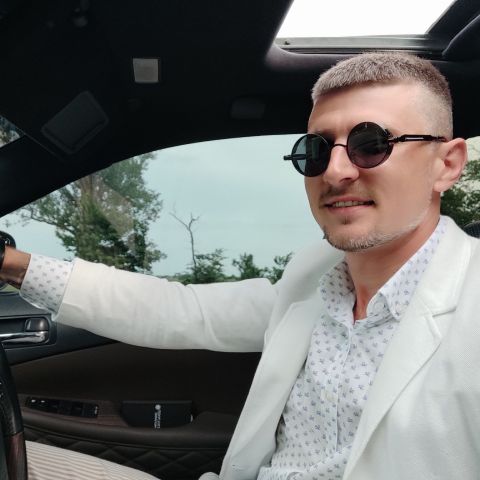Dimassio is Single in Kiev, Misto Kyyiv