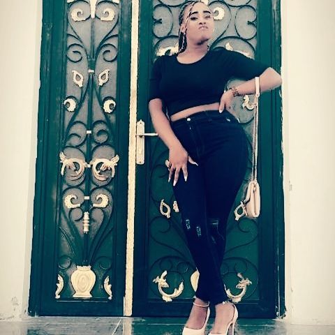 Caroline254