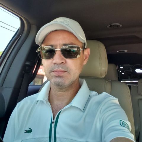Ralph77