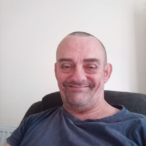 Terry196063 is Single in Cardiff, Wales, 1
