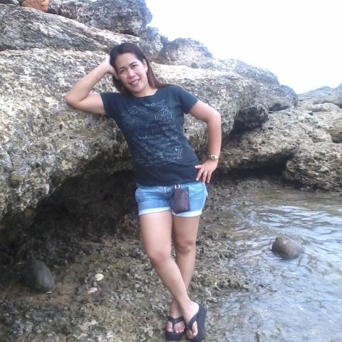 niera_cadagat72 is Single in Bacolod City, Negros Occidental