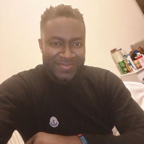 SAMUEL247 is Single in Manchester, England, 6