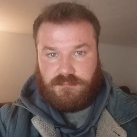 Lortscher48 is Single in BEND, Oregon, 2