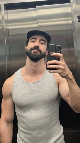 Tommmmy56