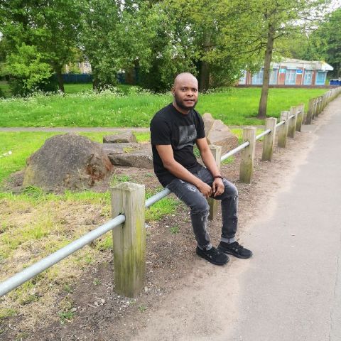 Gabriel40 is Single in Leicester, England, 2