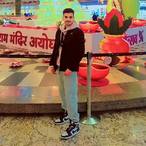 Adian023 is Single in Chandigarh, Punjab, 2