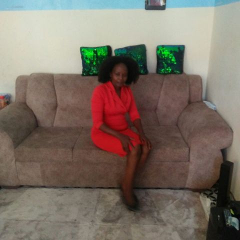AnnShiks449