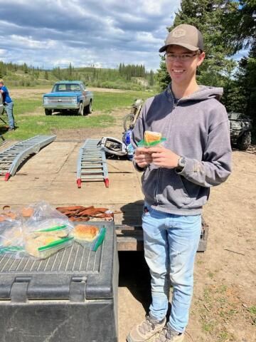 Aperry is Single in Three hills, Alberta, 2