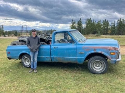 Aperry is Single in Three hills, Alberta, 5