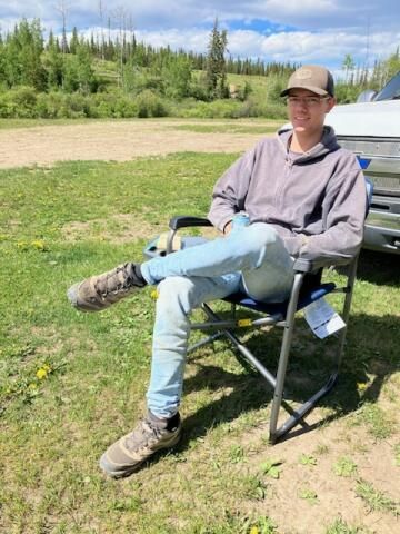 Aperry is Single in Three hills, Alberta, 8