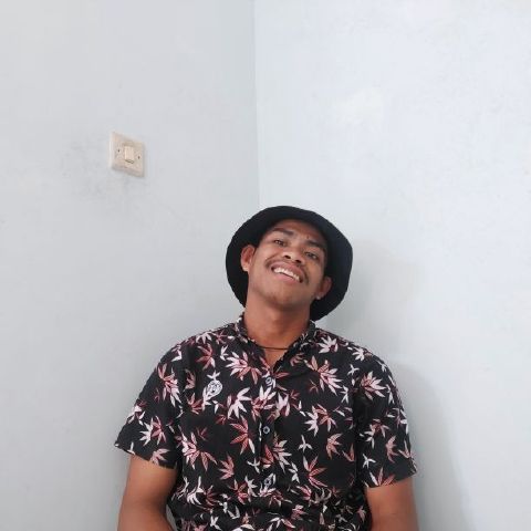 LukasGe is Single in Kota Ambon, Maluku