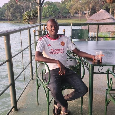 ADHIKUSEKA is Single in Entebbe, Kampala