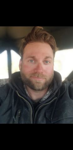 DrogoRedsmith is Single in VERMILION, Alberta, 3