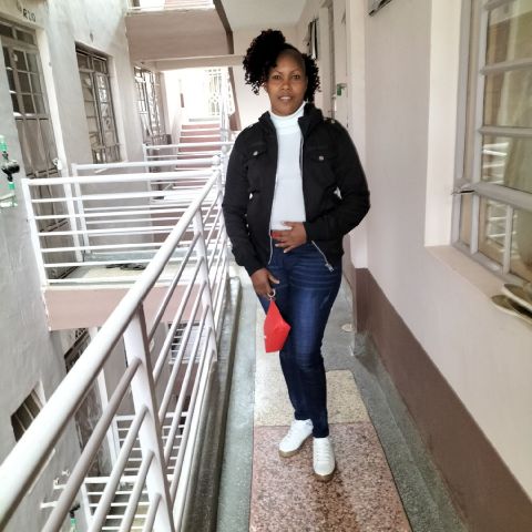 Vivian0029 is Single in Nairobi, Nairobi Area, 3