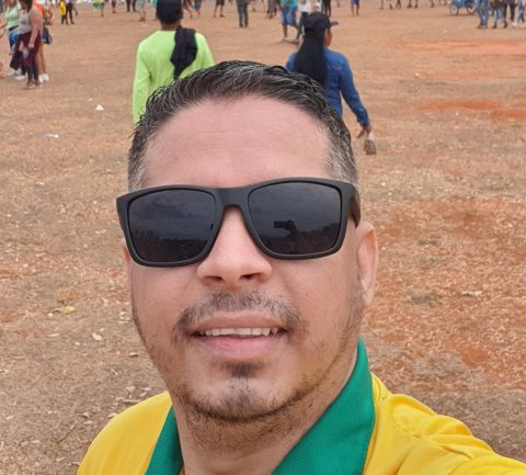 evander_np is Single in Brasília, Distrito Federal