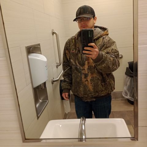 Nathaniel9726 is Single in Morganfield, Kentucky