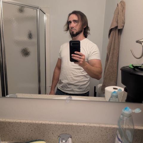 HumbleBee39 is Single in Wasilla, Alaska, 2