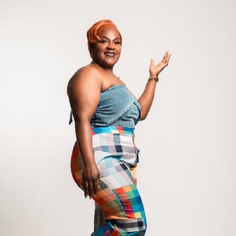 Khadi1 is Single in -, New Hampshire, 4