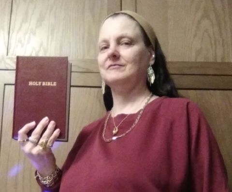 KJV_Bible_Lady is Single in WINNIPEG, Manitoba, 1