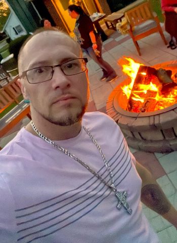 Justin6525 is Single in Fort Wayne, Indiana, 5