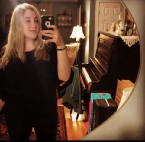 caitiekinza is Single in 02828, Rhode Island, 3