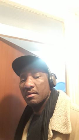 Phesoj84 is Single in London, England, 2