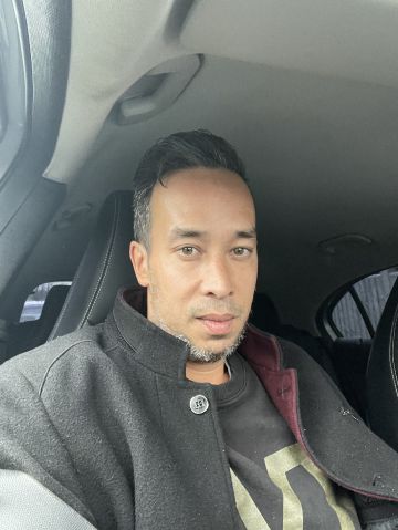 neon8888 is Single in Hastings, England, 4