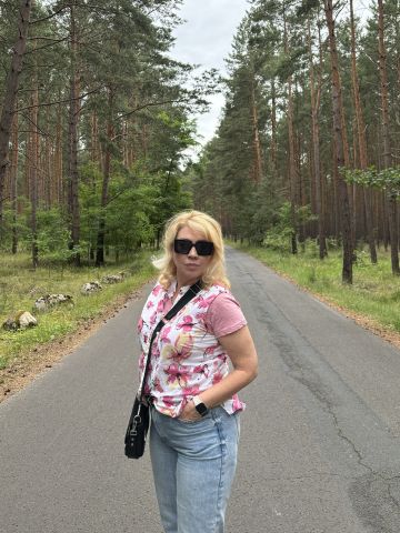 Viktoriia12