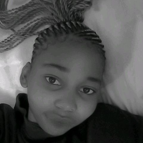 HloniieY