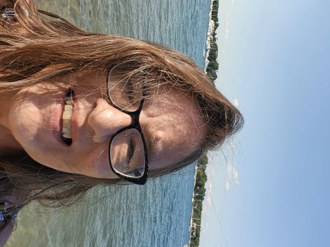 Summertime42 is Single in Epping, New Hampshire, 2