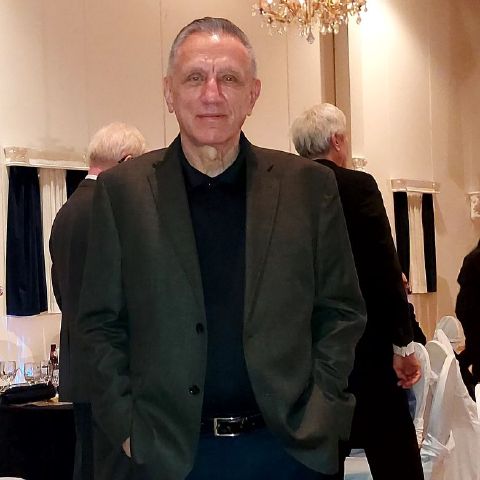 Morningman is Single in Toronto East, Ontario, 2
