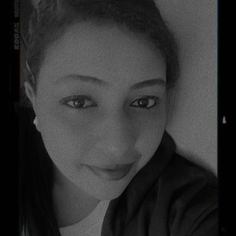 Polly28