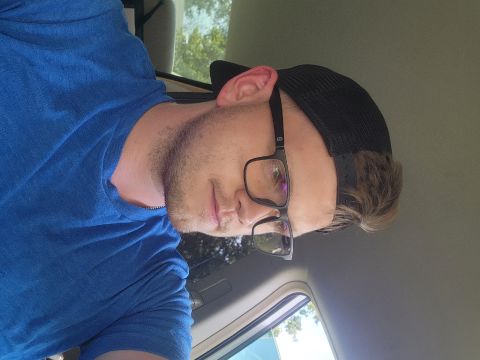 ItsJustVladBro is Single in Sedalia, Missouri, 3