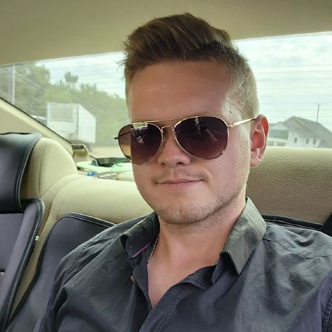ItsJustVladBro is Single in Sedalia, Missouri, 5