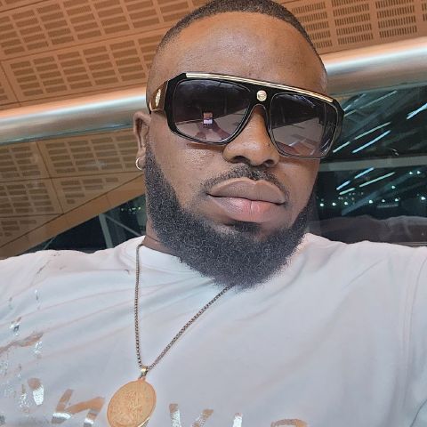 KingK14 is Single in Edinburgh, Scotland, 5