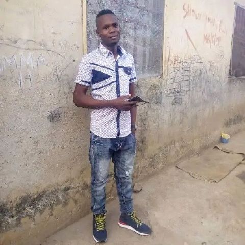 Tony558