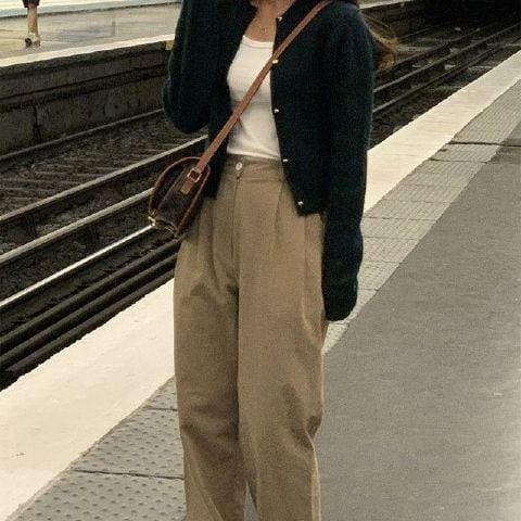 Emily30483
